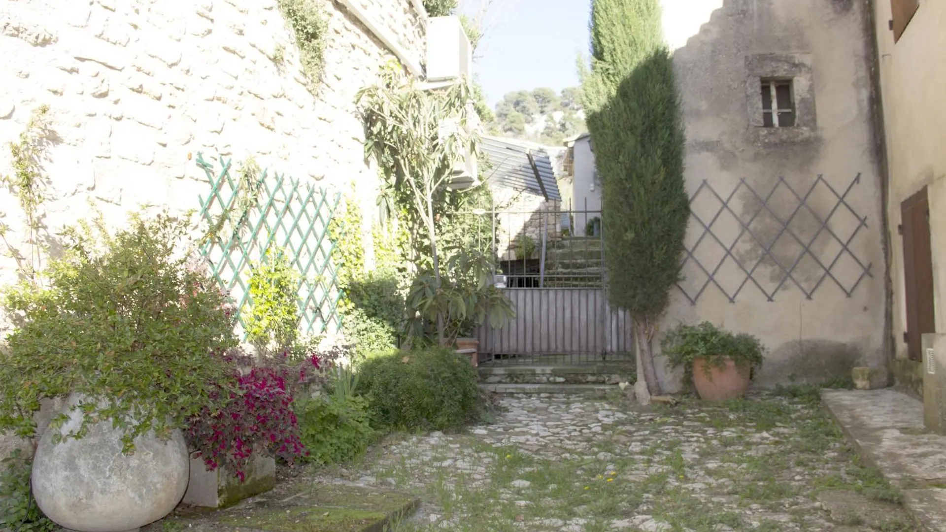 Holiday home Les Trois Gites Robion en Luberon