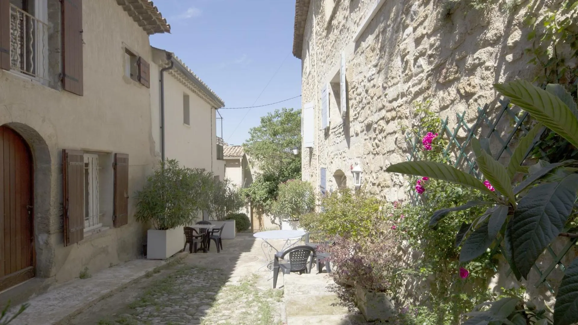 Holiday home Les Trois Gites Robion en Luberon France